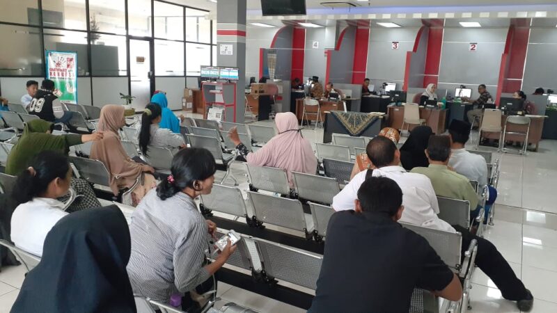 Kebijakan Setop Sementara Jemaah Umrah Tak Berdampak Terhadap Pembuatan Paspor di Madiun