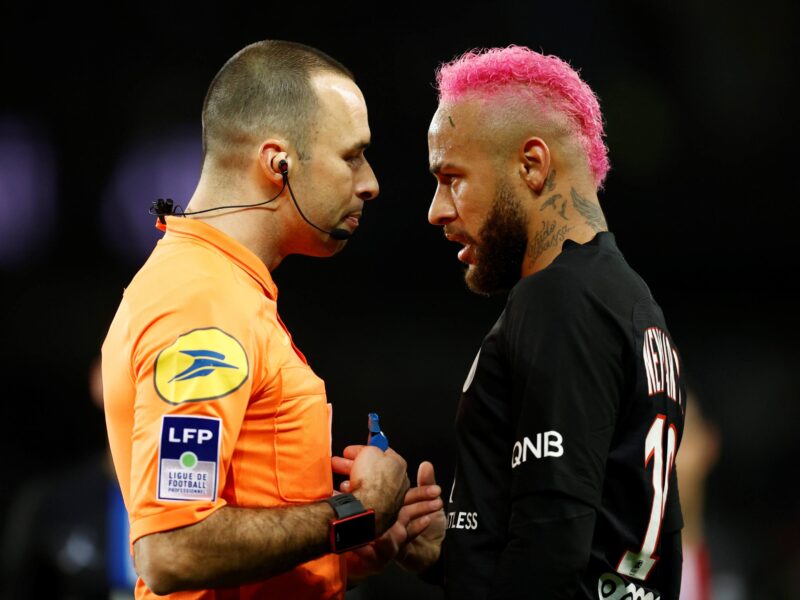 Gara-Gara Skill Rainbow Flick, Neymar Kena Semprit Wasit