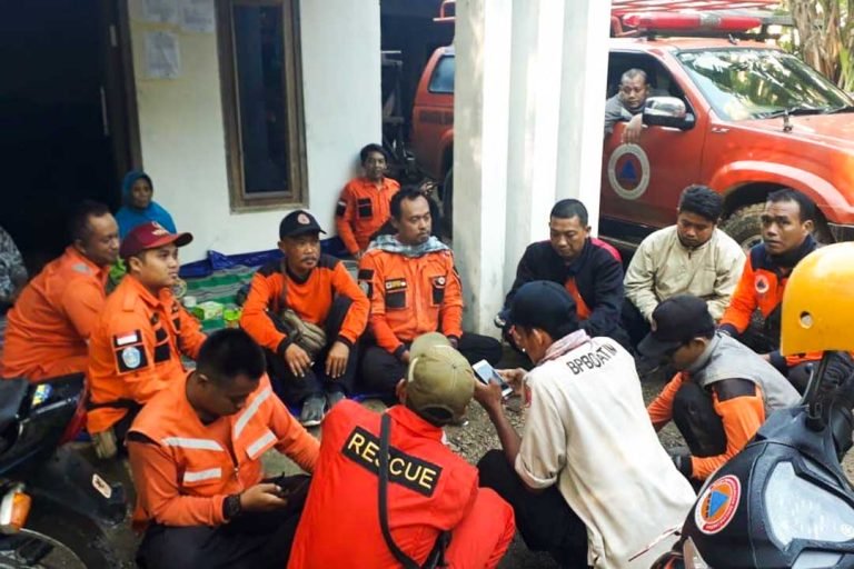 Tanah Gerak Disertai Suara Gemuruh, 127 Orang di Ponorogo Mengungsi