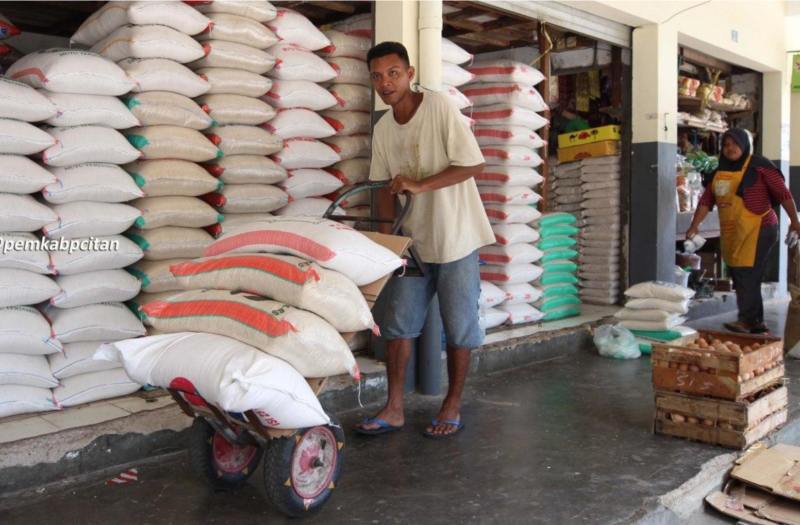 Pemkab Pacitan Larang Warga dan Pedagang Timbun Barang Kebutuhan Pokok