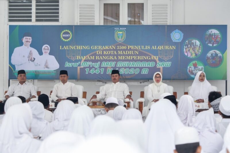 Wali Kota Madiun Luncurkan Gerakan 3.500 Penulis Al Quran