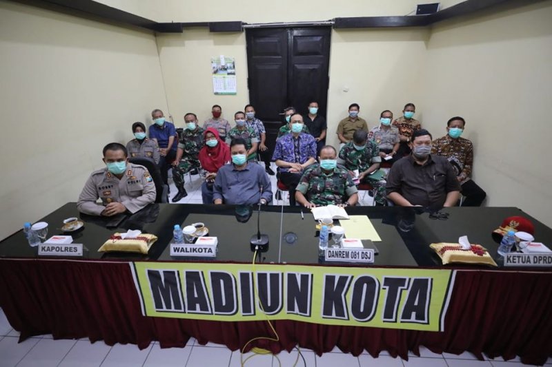 Warga Madiun Harus Disiplin Terapkan Physical Distancing Karena Ini