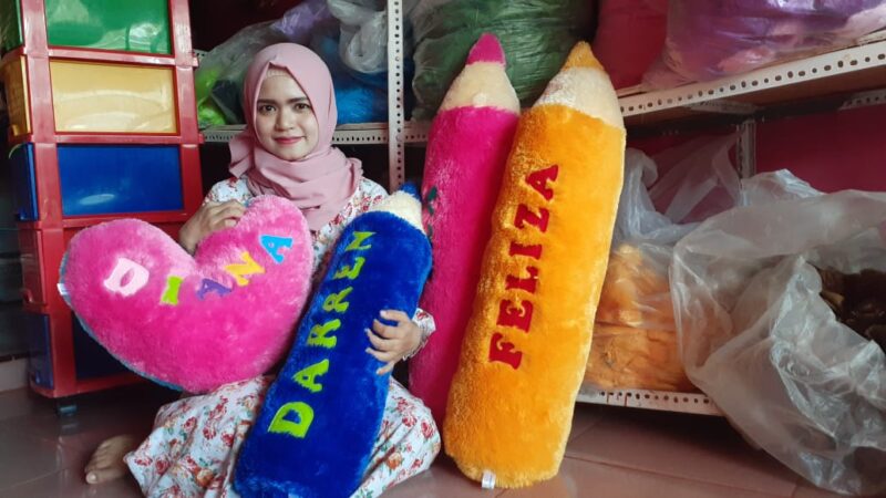 Kisah Ferdiana, Bekas Guru Les Yang Jadi Pengusaha Bantal Beromzet Rp10 Juta/Bulan