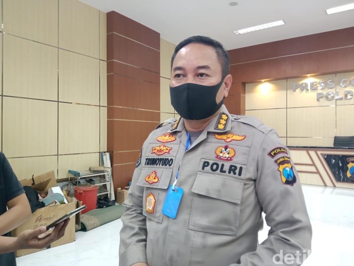 Polda Jatim Selidiki Pengunggah Foto Asmara Sesama Jenis Polisi Probolinggo