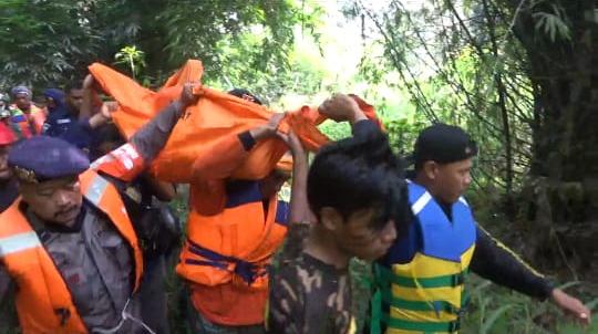 Bocah Madiun yang Hanyut di Sungai Jeroan Ditemukan Nyangkut di Bambrongan