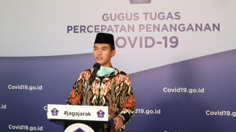 Jokowi Perbolehkan Mal Buka, Bagaimana dengan Salat di Masjid? Ini Kata MUI