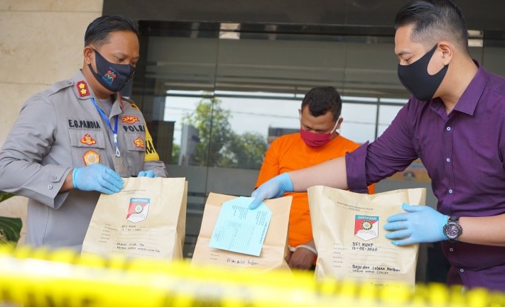 Sukarelawan Covid-19 di Tulungagung Ditangkap Polisi, Kenapa Ya?