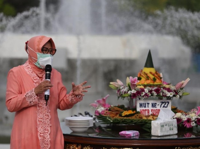 HUT Surabaya Saat Pandemi, Risma Rindu Makan Bareng Warga