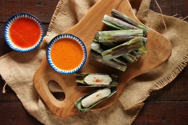 Perpaduan Otak Otak Tenggiri Plus Saus Kacang Legit Jadi Menu Buka Puasa Paling Pas