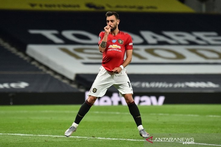 MU VS Tottenham : Penalti Bruno Fernandes Amankan Satu Poin Setan Merah