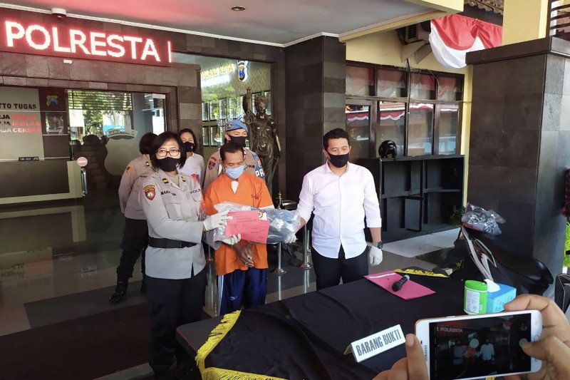 Cerai dengan Istri, Pria di Kota Malang Cabuli Anak Kandung Sendiri