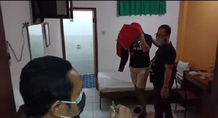 Dua Pasangan Mesum di Madiun Digerebek Polisi di Kamar Hotel