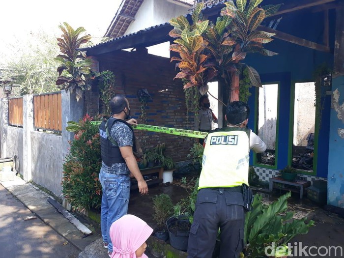 Bocah 11 Tahun Meninggal Akibat Rumah Terbakar, Ditemukan Warga di Bak Mandi