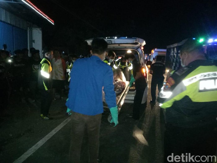 Mobil Anggota DPRD Tulungagung Kecelakaan, Satu Meninggal