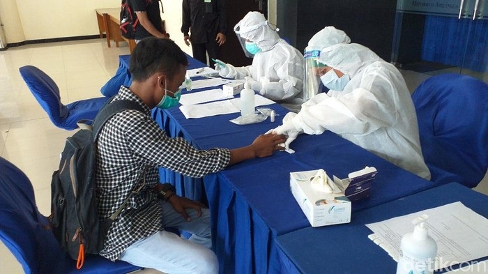 1.102 Peserta UTBK Rapid Test di Unair, Hasilnya 88 Reaktif