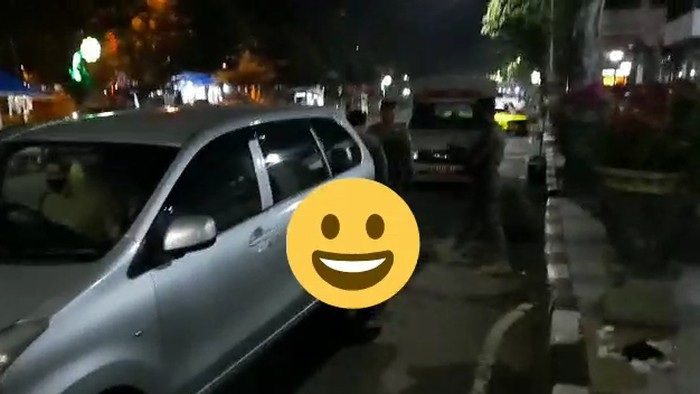 Viral Mobil Bergoyang di Depan Rumah Dinas Wabup Tuban