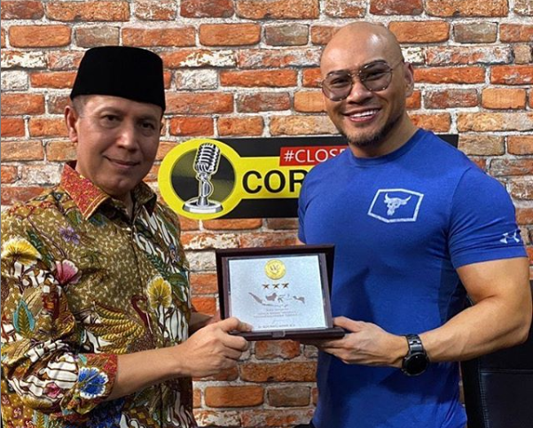 Penghasilan Deddy Corbuzier dari Yotuber Disebut Rp4 Miliar Sebulan, Mau Ikutan?