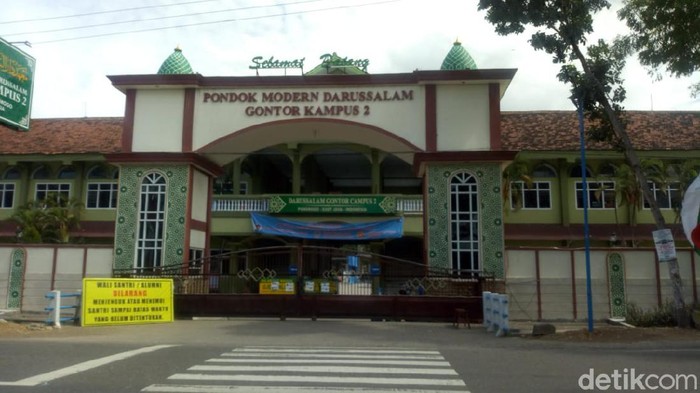 Enam Santri Pondok Gontor Ponorogo Terkonfirmasi Positif Covid-19