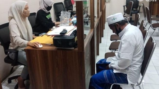 Muazin di Surabaya Tega Cabuli Dua Bocah SD