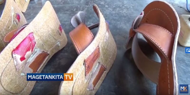 Terancam Gulung Tikar, Pengrajin Sandal di Magetan Harapkan Bantuan Pemerintah