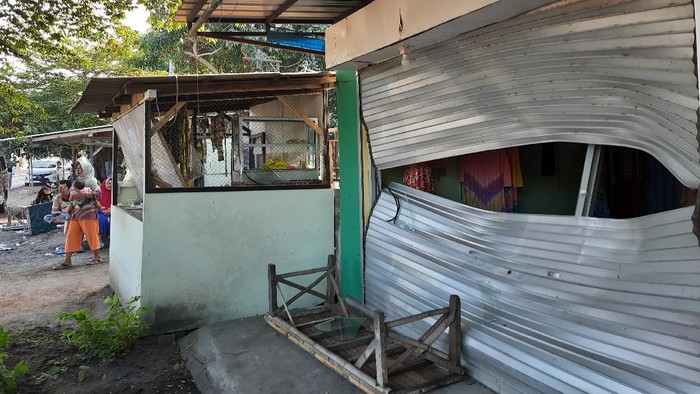 Ratusan Anggota Perguruan Silat di Situbondo Mengamuk, Puluhan Rumah Rusak dan 5 Warga Terluka