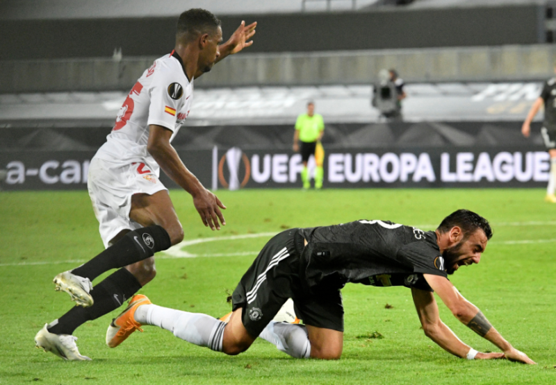 Dapat Penalti Tapi Tetap Kalah, Manchester United Catat Hattrick Kegagalan di Semifinal