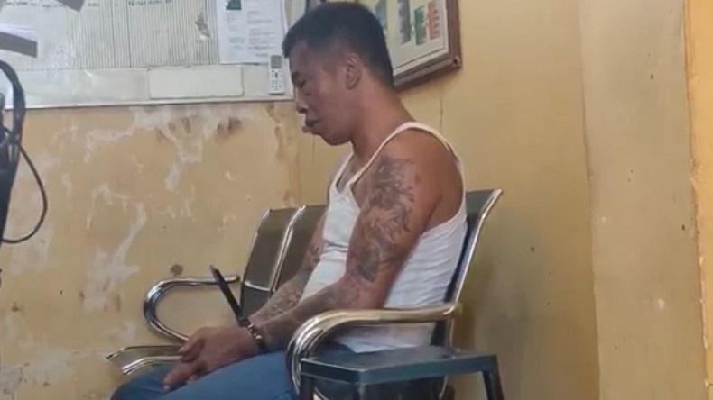 Maling Burung Bertato Tantang Duel Korban, Akhirnya Bonyok Dikeroyok Warga