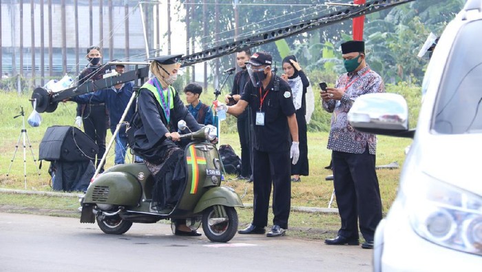 Mulai Ngetren, Prosesi Wisuda di IAIN Jember Dilakukan Secara Drive Thru