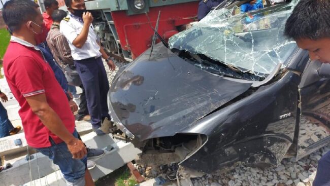 KA Penataran Hantam Daihatsu Xenia di Malang, Korban Meninggal Bertambah Jadi 3 Orang