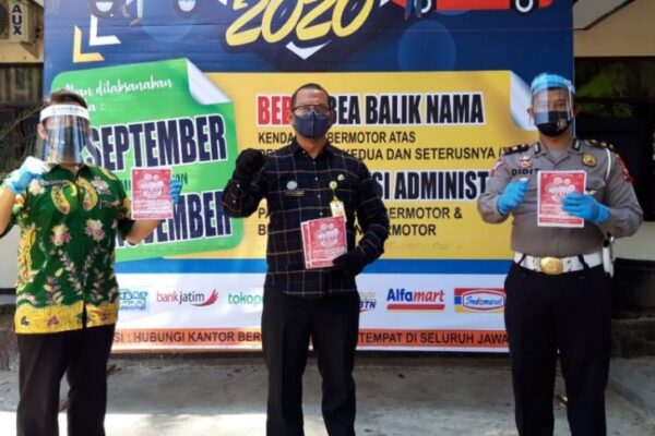 Warga Madiun Sambut  Antusias Program Pemutihan Pajak Kendaraan Bermotor