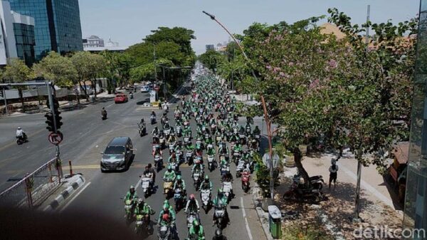 Waduh! Demo Seribuan Ojol di Surabaya Bisa Ciptakan Klaster Baru Covid-19