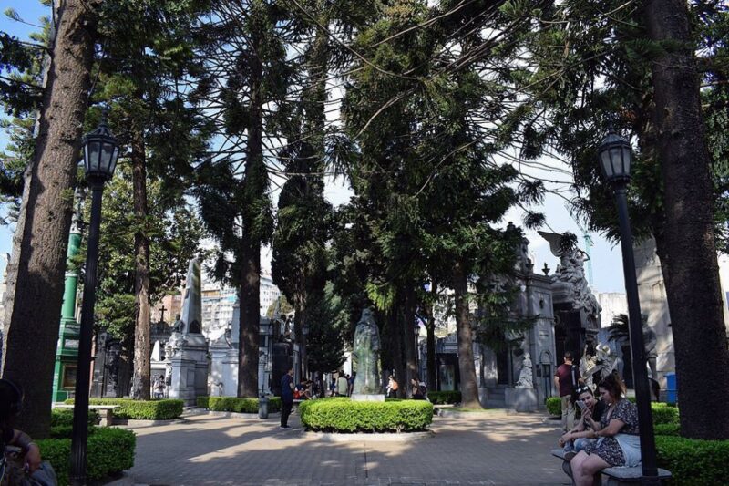 La Recoleta Cemetery, Permakaman Terindah di Dunia dengan Banyak Kisah Misteri di Dalamnya