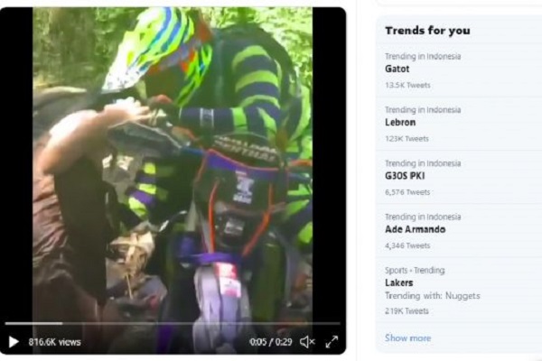 Viral Video Pengendara Motor Trail Sentuh Wanita Berkemban, Netizen Jengkel