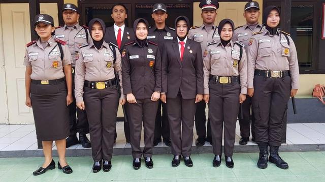 KontraS Khawatir Perubahan Seragam Bikin Satpam Merasa Jadi Polisi