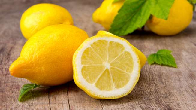 Lemon, Cara Alami Cegah Jerawat pada Kulit Berminyak