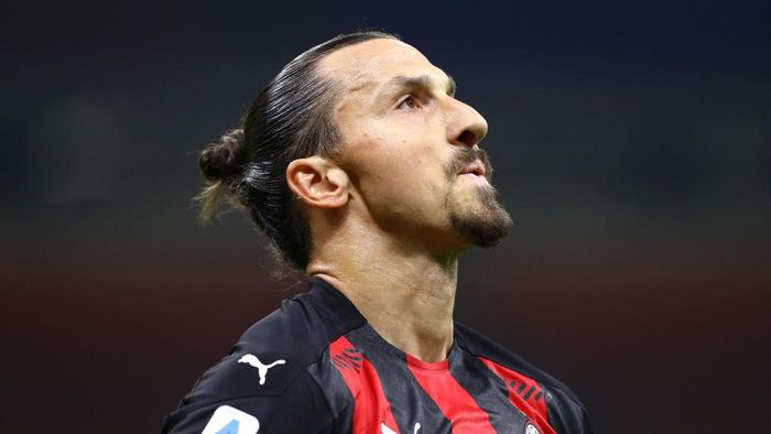 Bomber AC Milan Zlatan Ibrahimovic Positif Covid-19