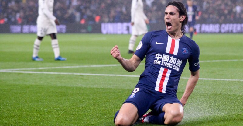 Free Transfer, Cavani Kini Berkostum Setan Merah