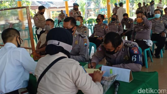 Dangdutan Langgar Protokol Kesehatan, 15 Polisi di Pasuruan Hanya Didenda Rp100.000