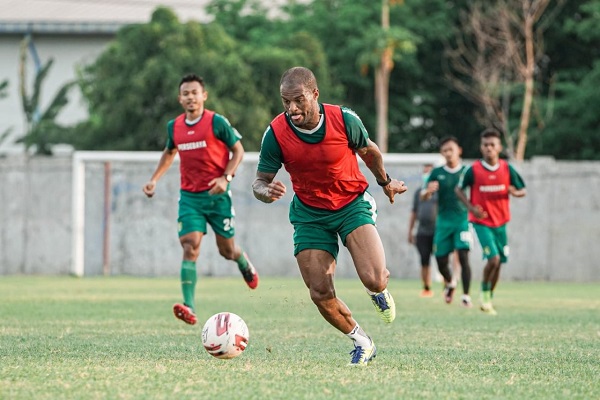 Liga 1 Ditunda, Persebaya Urus Mandiri Pemain Positif Covid-19