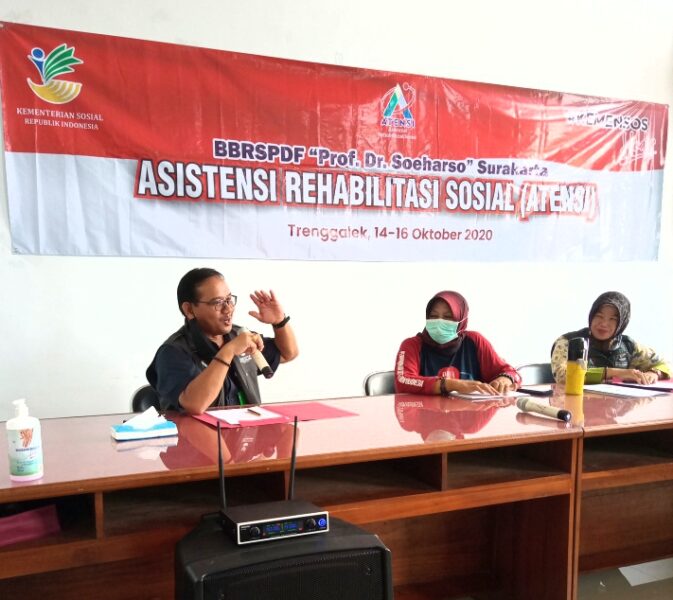 BBRSPDF Prof. Dr. Soeharso Surakarta Realisasikan Program Atensi di Trenggalek