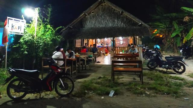 Warkop di Nganjuk Sediakan Layanan Esek-Esek, Ada Bilik di Belakang Warung