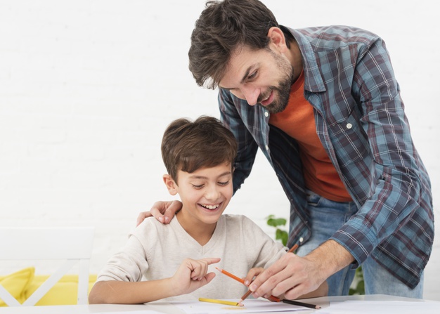 5 Tips Agar Hubungan Ayah dan Anak Laki-laki Semakin Dekat