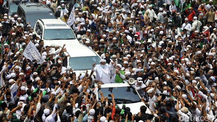 Tiba di Jakarta, Habib Rizieq Bicara Revolusi Akhlak dan Rekonsiliasi dengan Syarat
