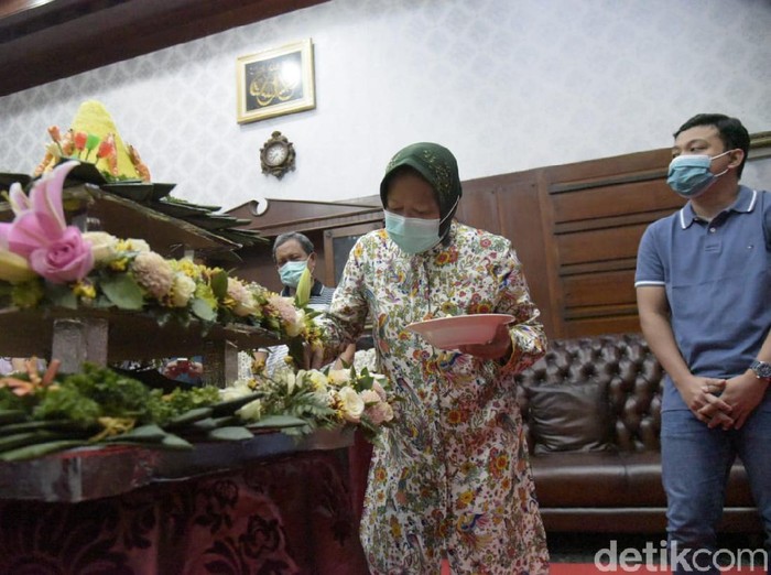 Ultah Terakhir sebagai Wali Kota Surabaya, Risma Dapat Kejutan Istimewa