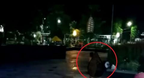 Viral Video Wanita Mandi Telanjang di Alun-Alun Probolinggo