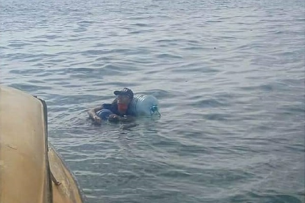 Pria Ini Nekat Menyeberang Laut Balikpapan-Jawa Pakai Galon