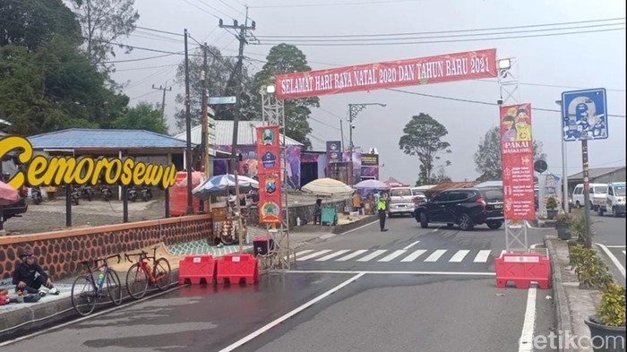 Tolak Rapid Test, Puluhan Kendaraan Pilih Putar Balik ke Jateng