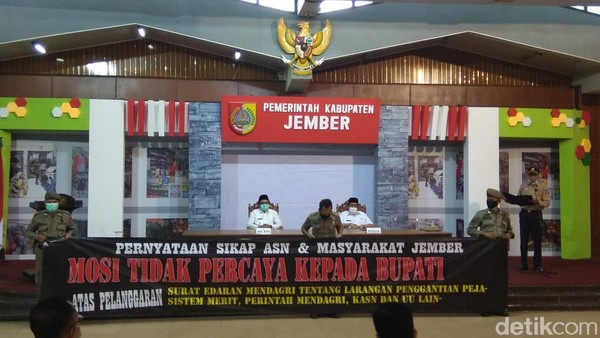 Mosi Tidak Percaya ASN Pemkab Jember kepada Bupati Faida