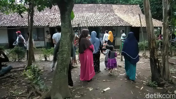 Meninggal Bersimbah Darah, Ibu Rumah Tangga di Jember Diduga Dibunuh