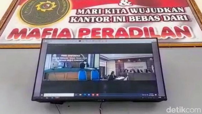 Gara-Gara Ancam Anak Buah, Sekda Bondowoso Nonaktif Divonis 2,5 Bulan Penjara